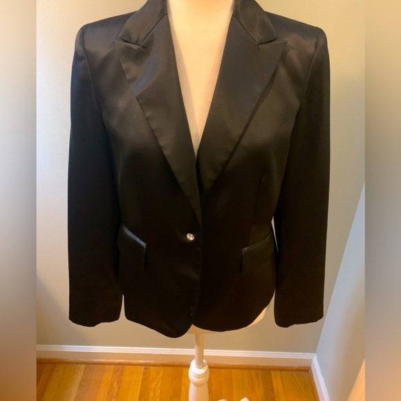 Style & Co. black satin jacket, size 8 P - Picture 1 of 6
